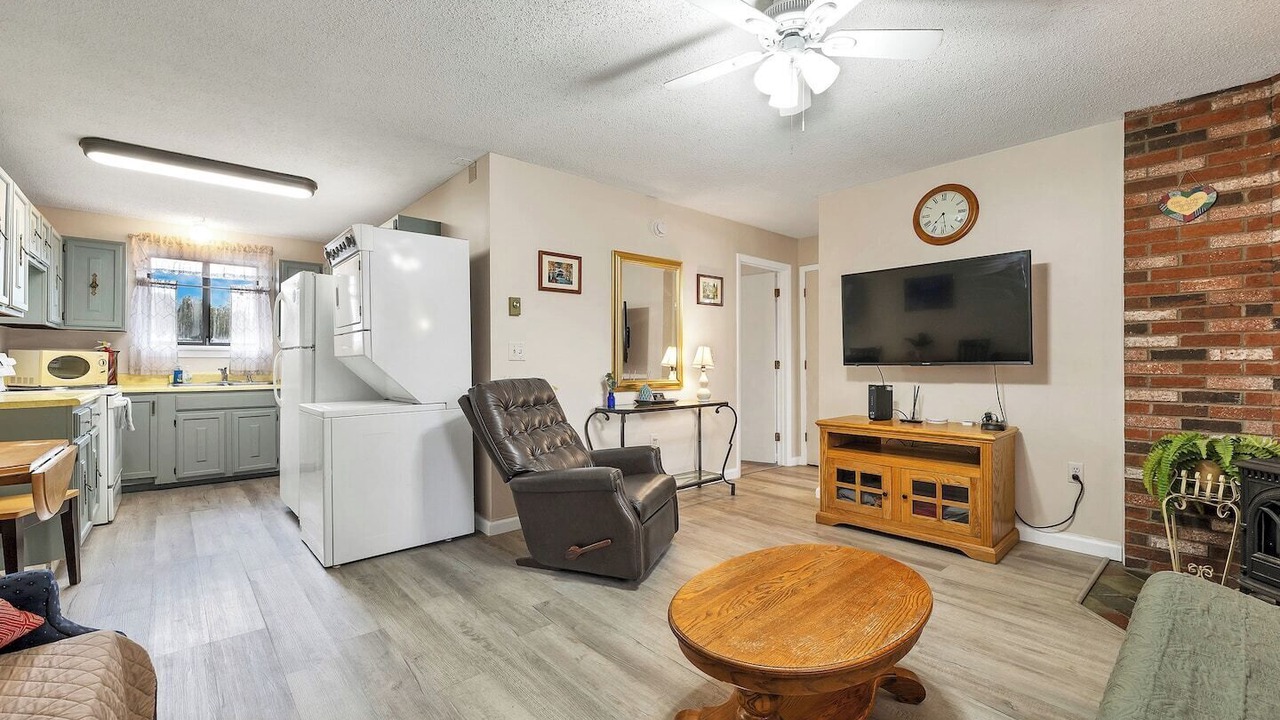 Photo of Livingroom in Carroll County