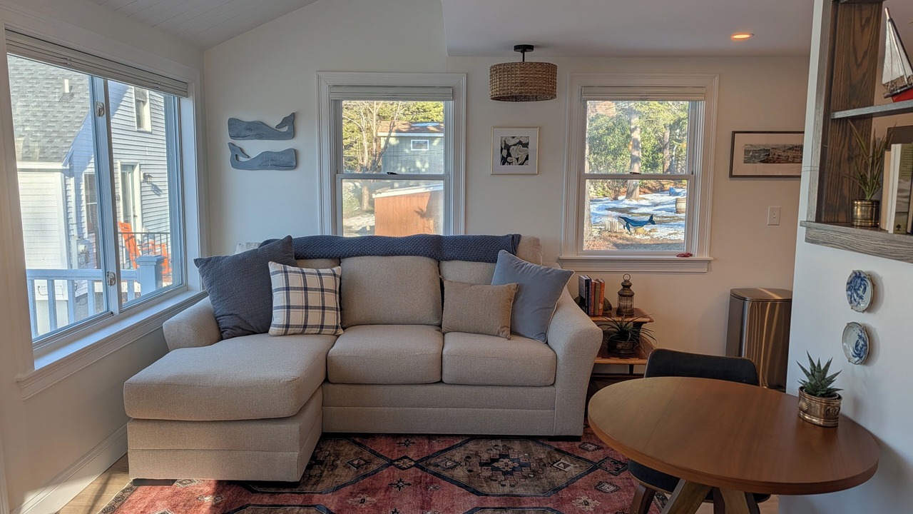 Photo of Livingroom in Mid-Coast and Islands