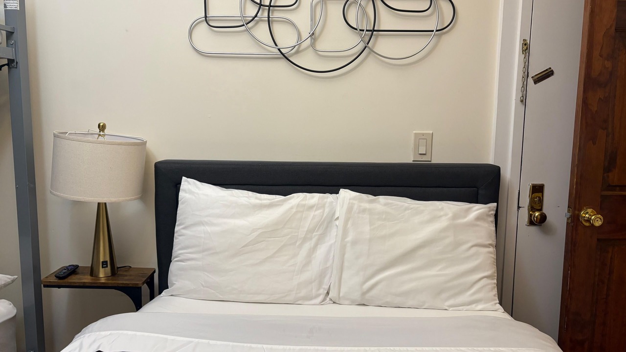 Photo of Bedroom in Midtown