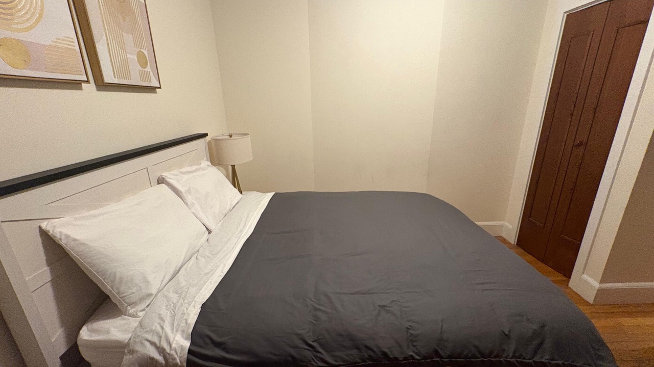 Photo of Bedroom in Midtown