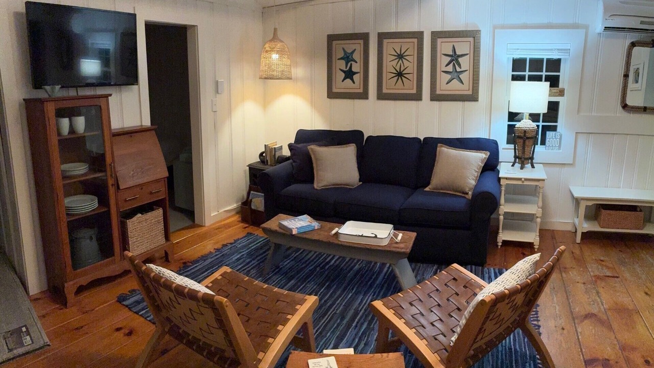 Photo of Livingroom in South Dennis
