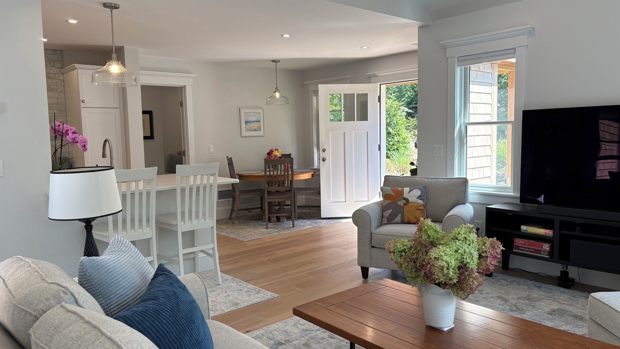 Photo of Livingroom in Edgartown