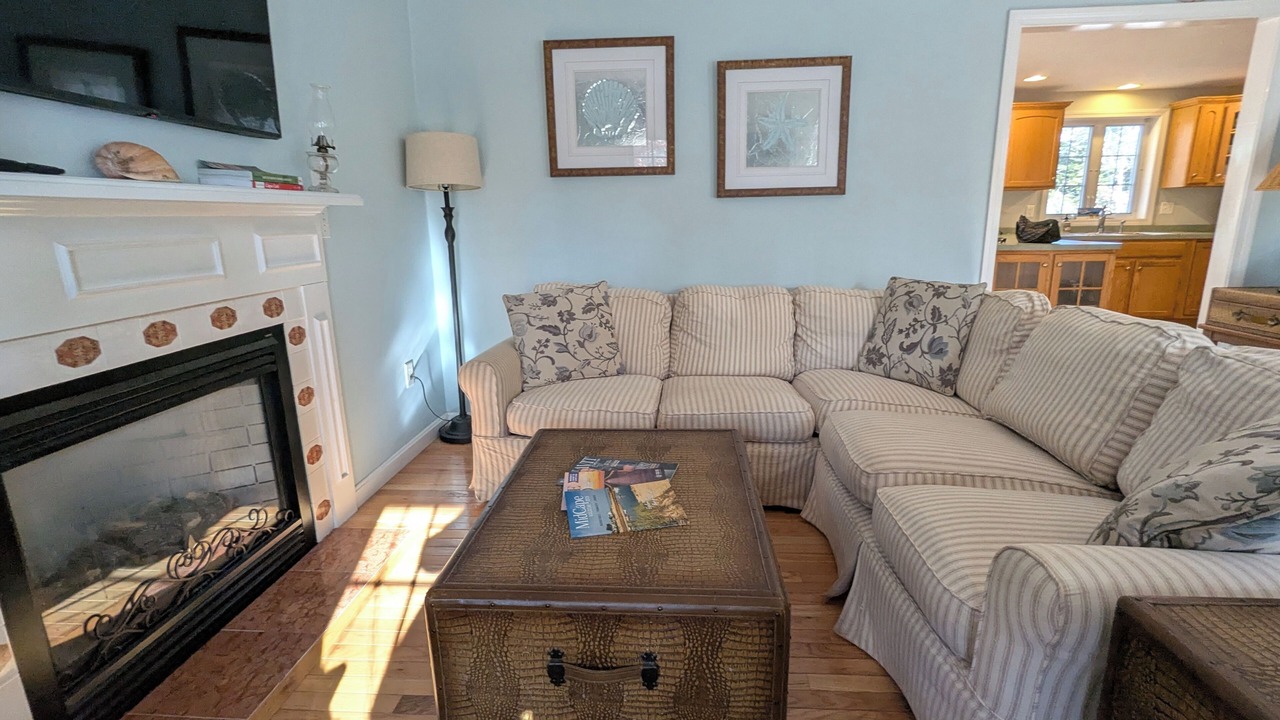 Photo of Livingroom in Hyannis