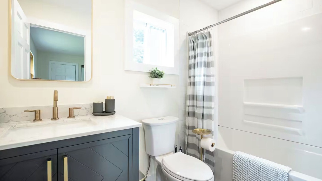 Photo of Bathroom in Cortland