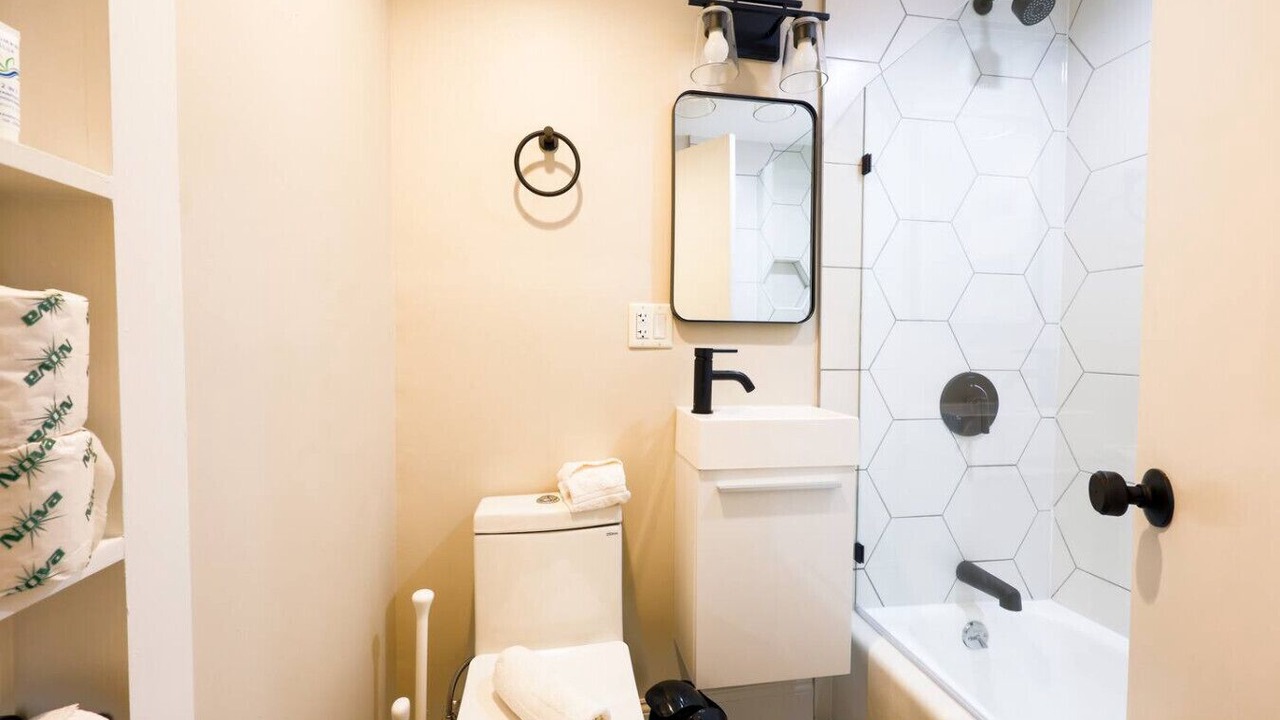 Photo of Bathroom in Prudential - St. Botolph