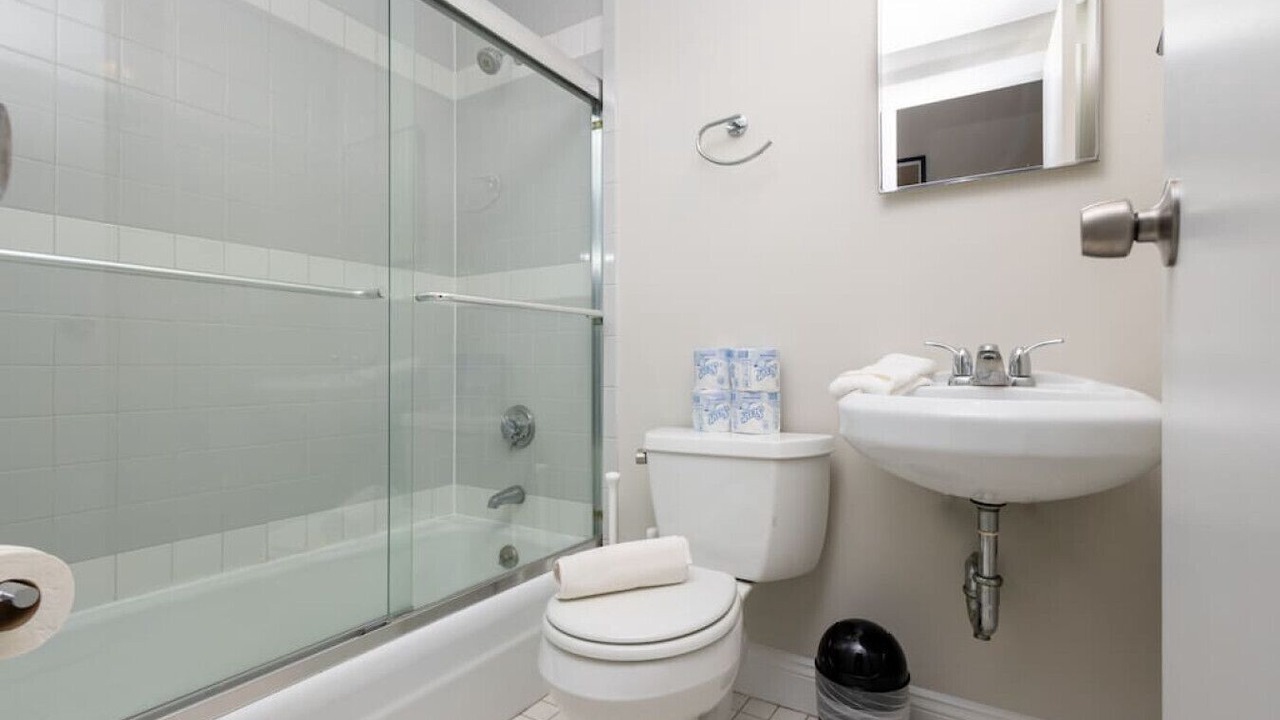 Photo of Bathroom in Prudential - St. Botolph