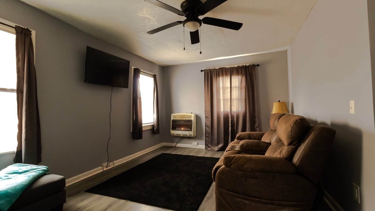 Photo of Livingroom in Whitehall