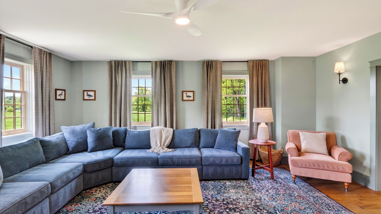 Photo of Bedroom in Ashley Falls