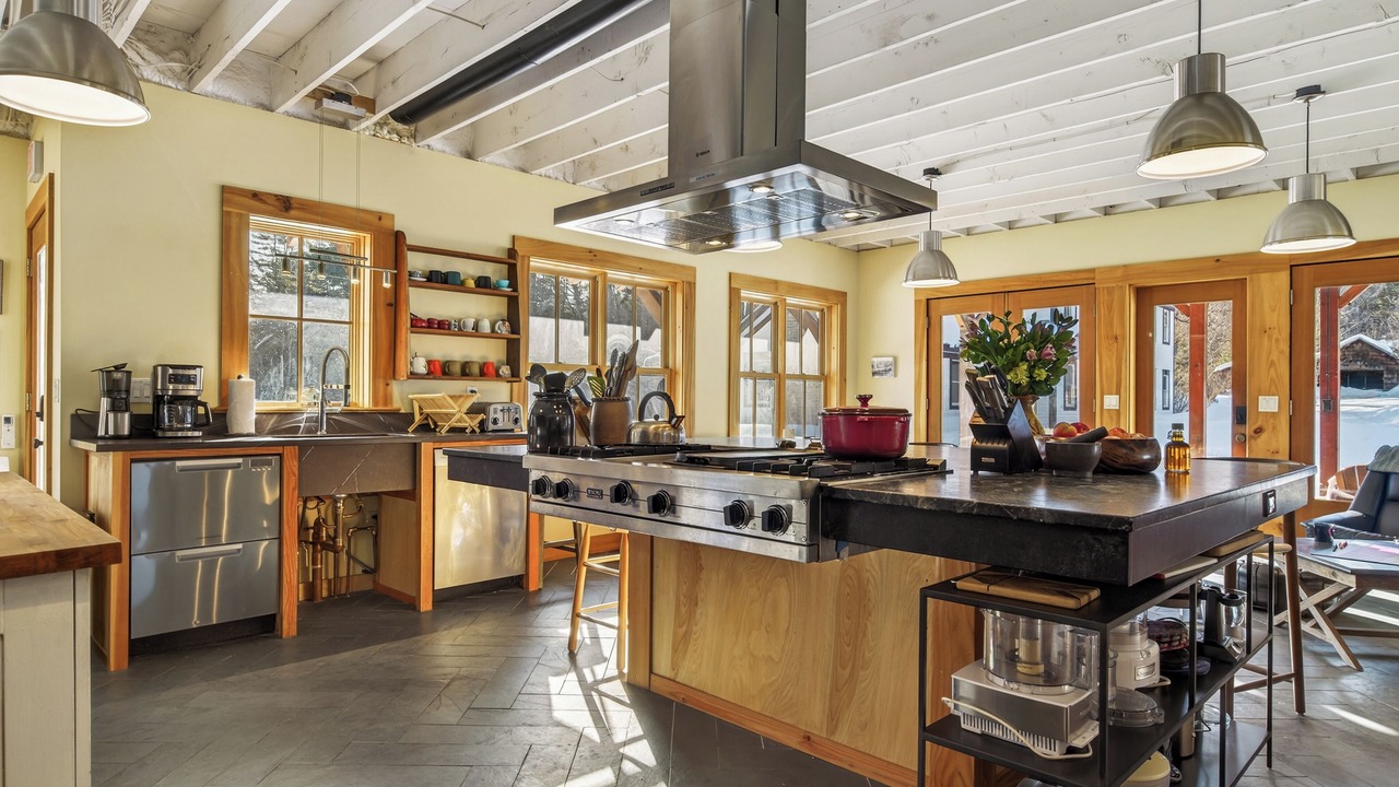 Photo of Kitchen in Londonderry