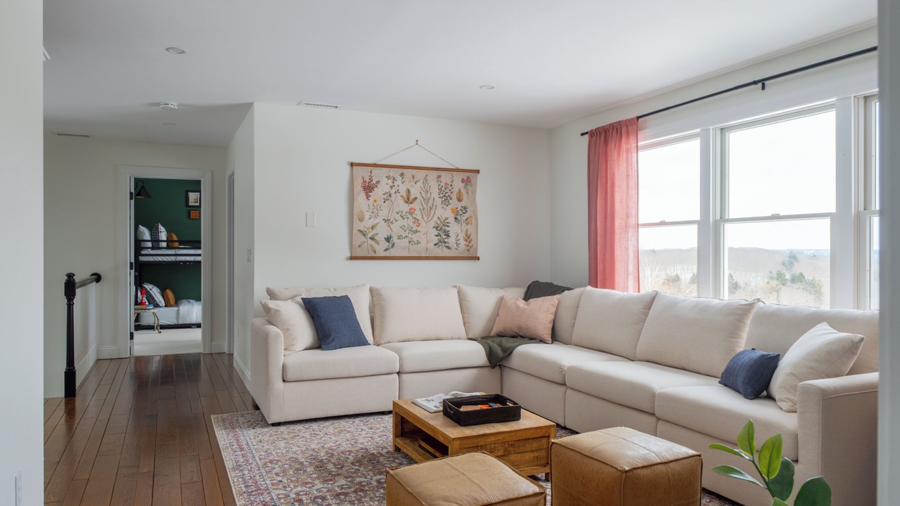 Photo of Livingroom in Bantam