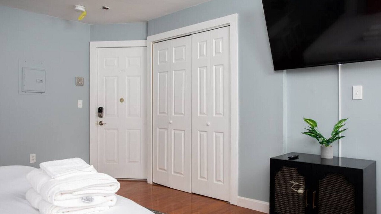 Photo of Bedroom in Fenway–Kenmore