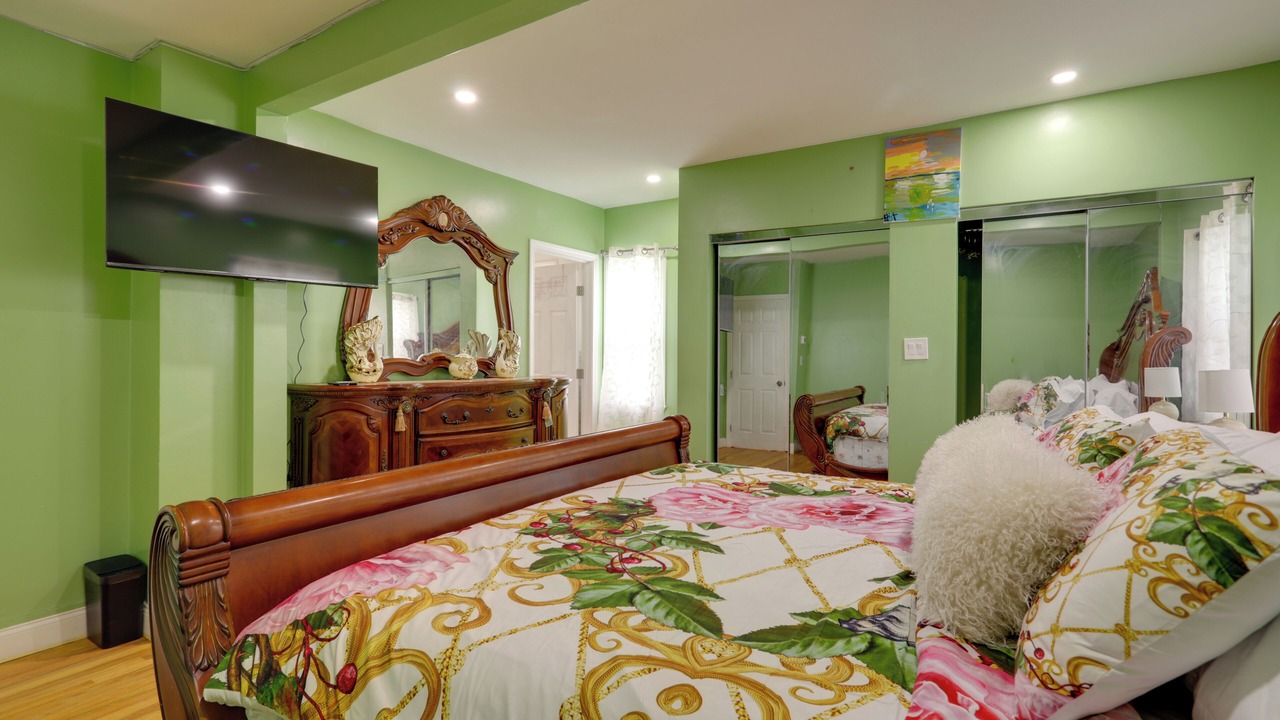 Photo of Bedroom in Milton