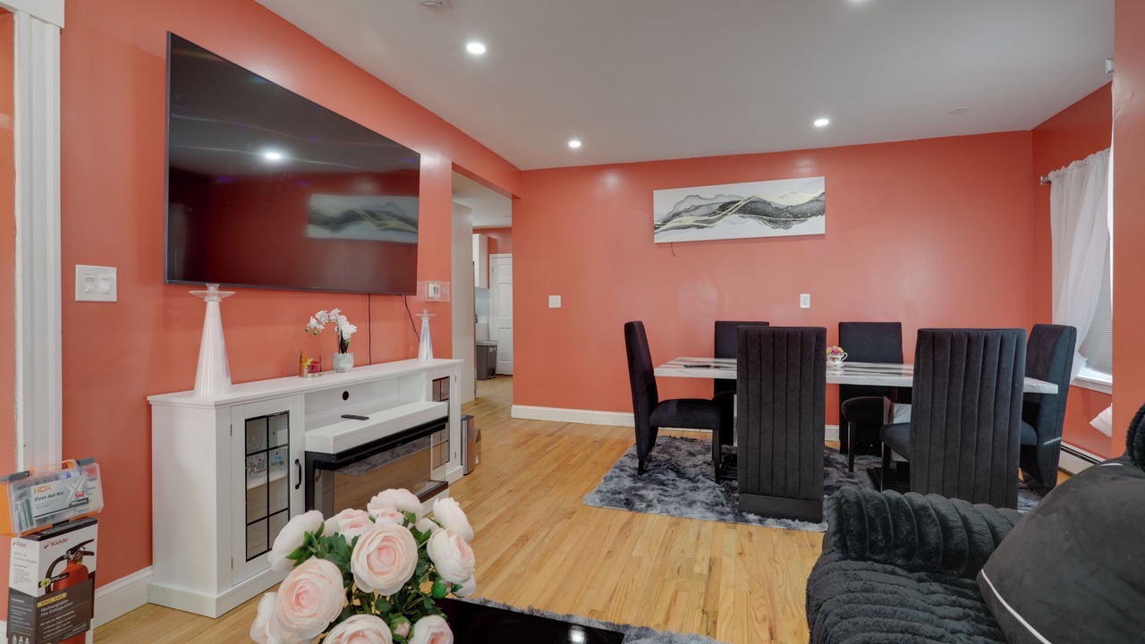 Photo of Livingroom in Milton