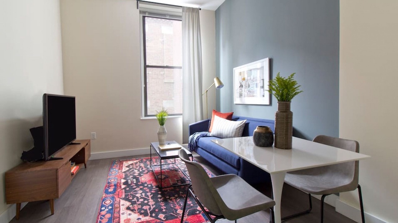Photo of Livingroom in Downtown Boston