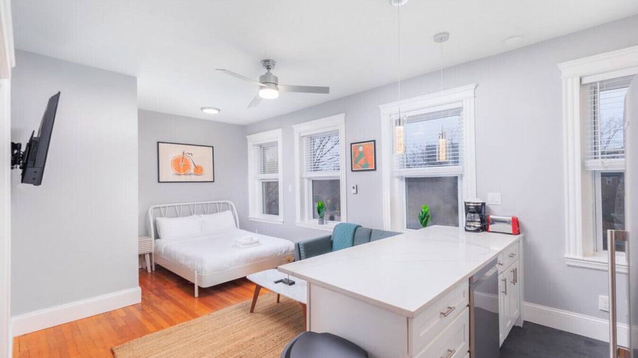 Photo of Bedroom in Fenway–Kenmore