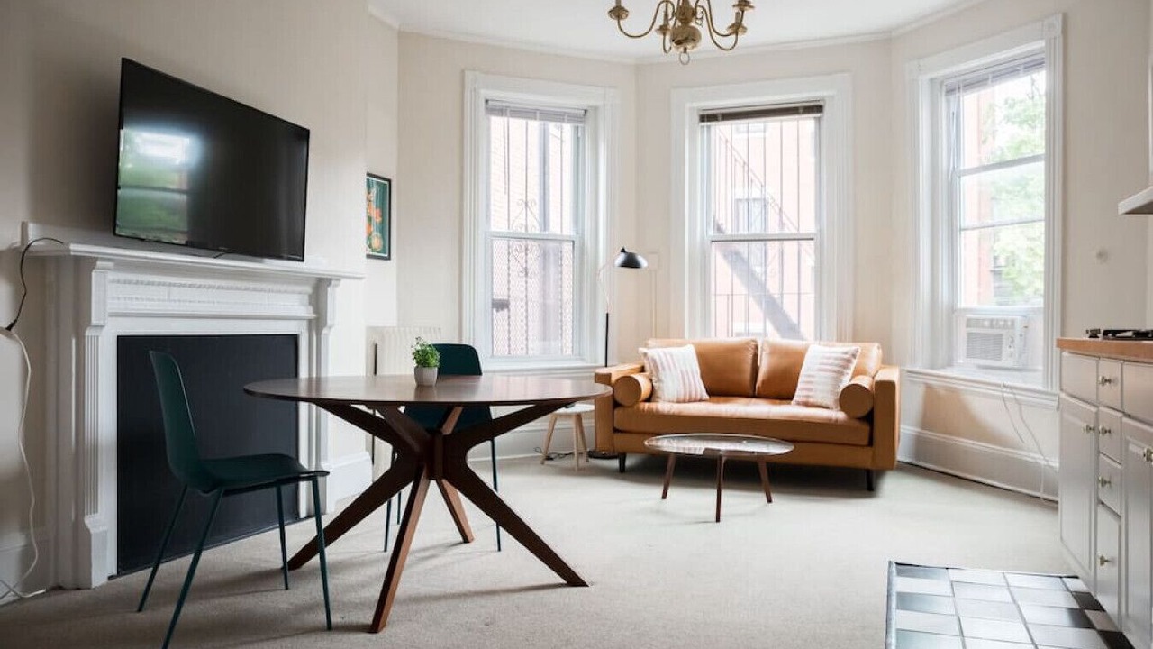 Photo of Livingroom in Back Bay West