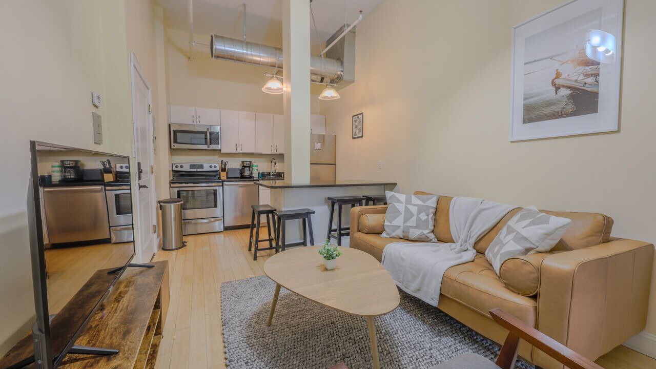 Photo of Livingroom in Downtown Boston