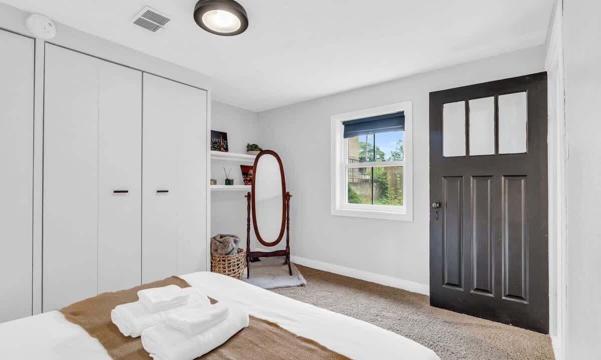 Photo of Bedroom in Rosemount