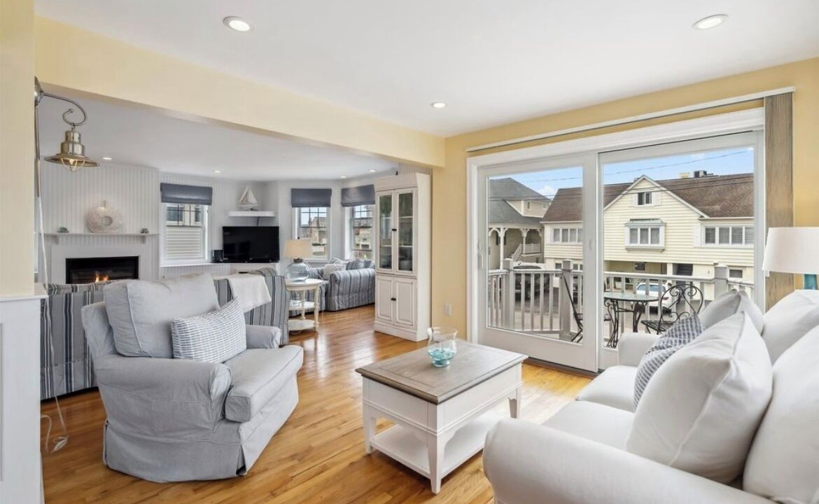 Photo of Livingroom in Seabrook