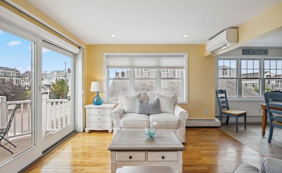 Photo of Livingroom in Seabrook