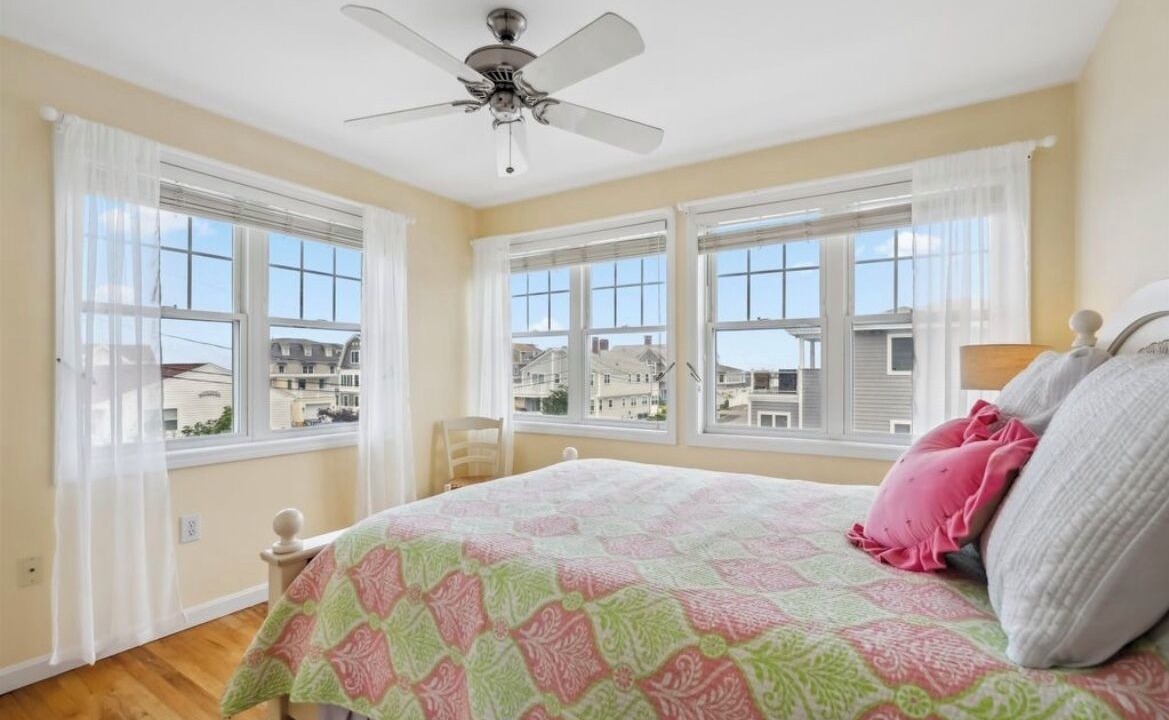 Photo of Bedroom in Seabrook