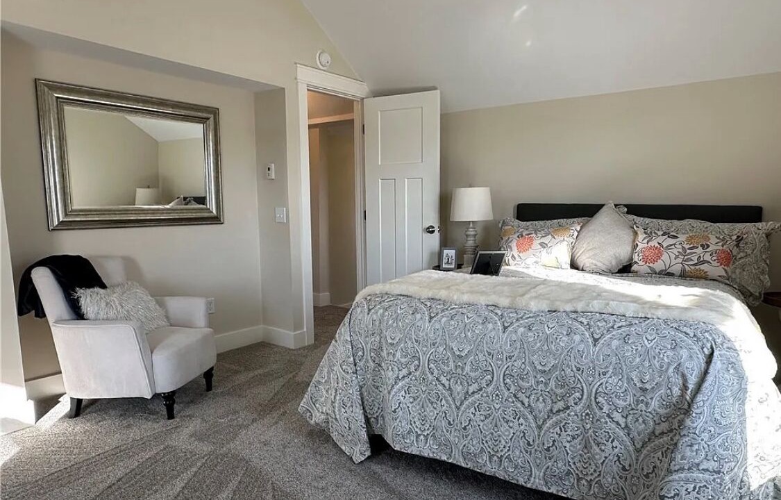 Photo of Bedroom in Cayuga