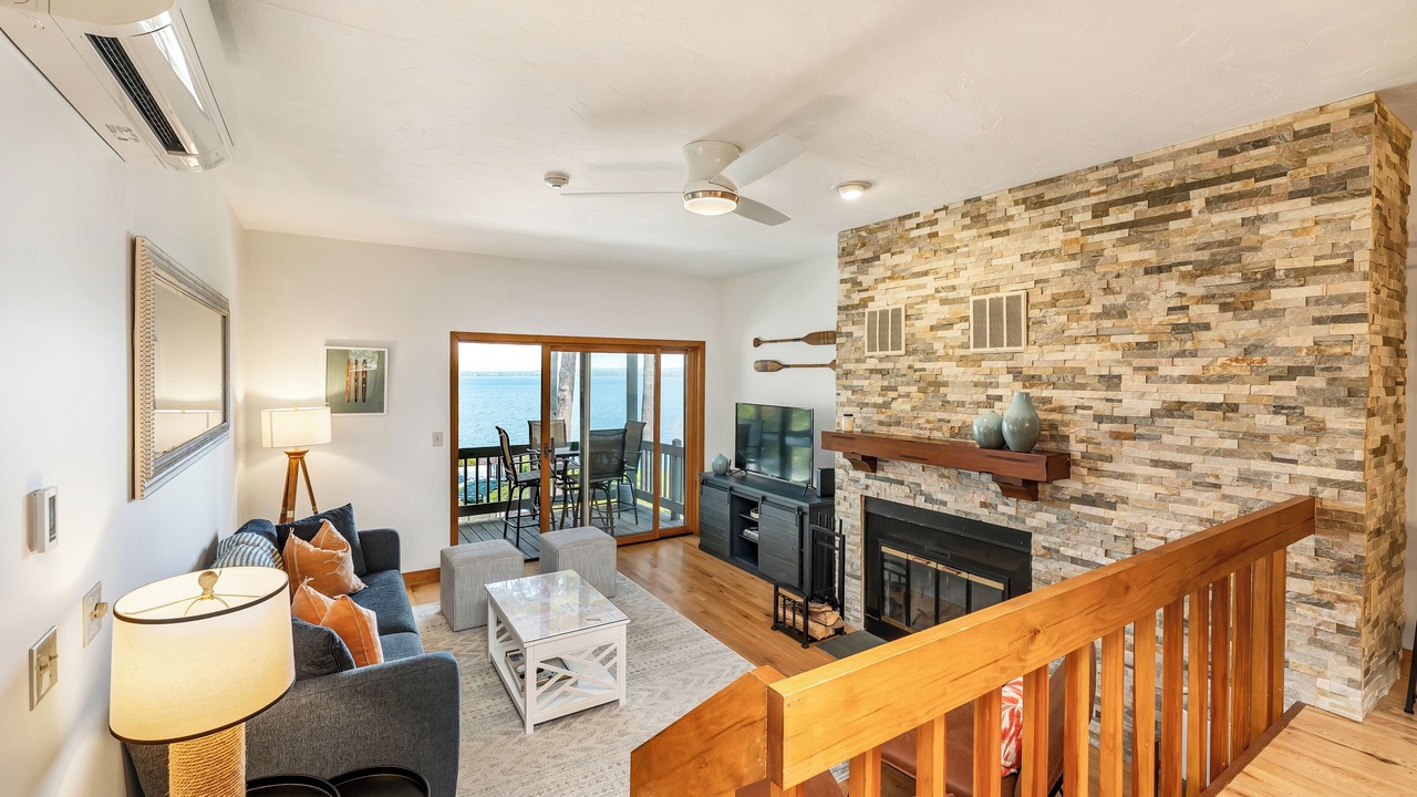 Photo of Livingroom in Gilford