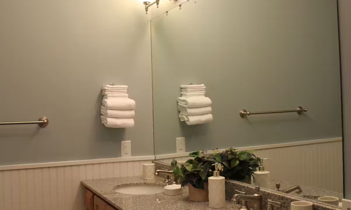 Photo of Bathroom in Hancock