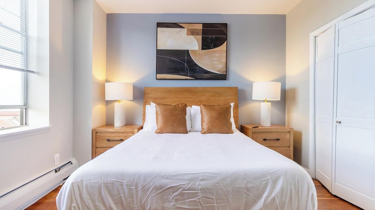 Photo of Bedroom in Downtown
