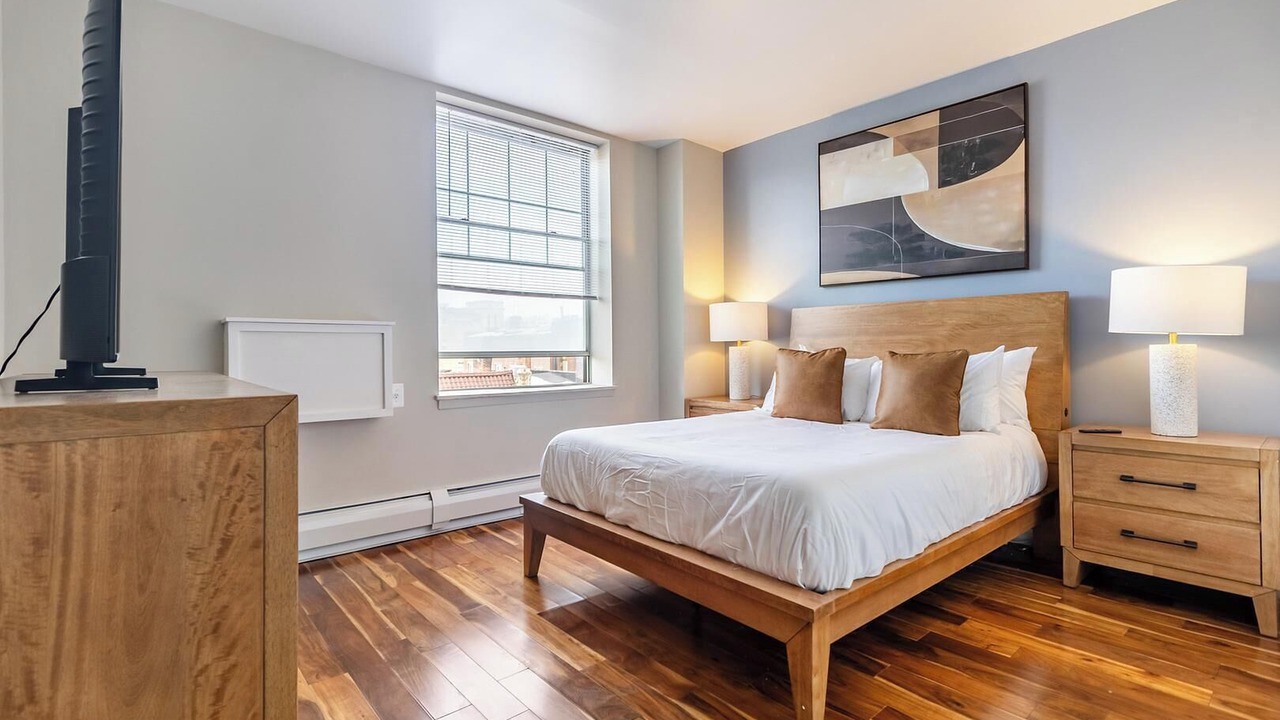 Photo of Bedroom in Downtown