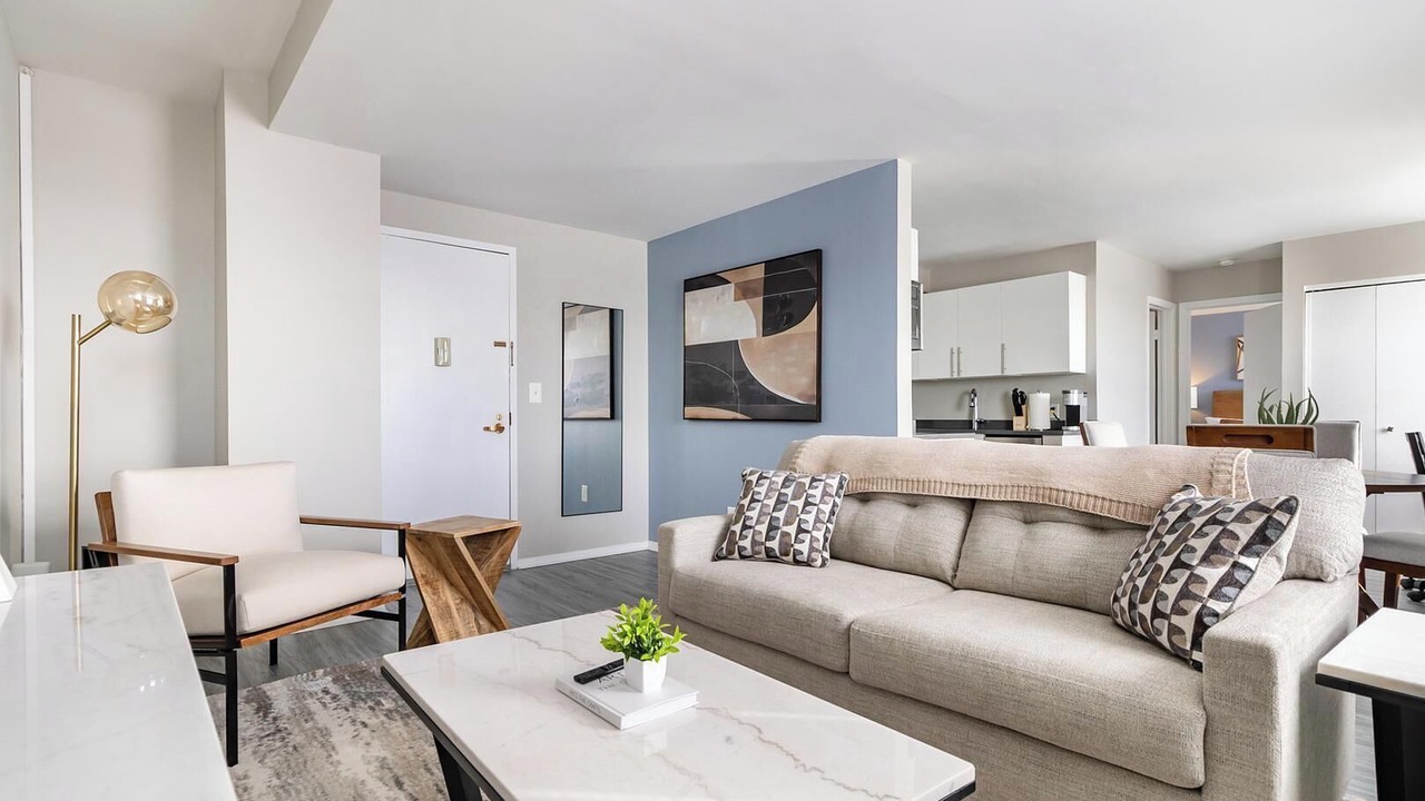 Photo of Livingroom in Downtown