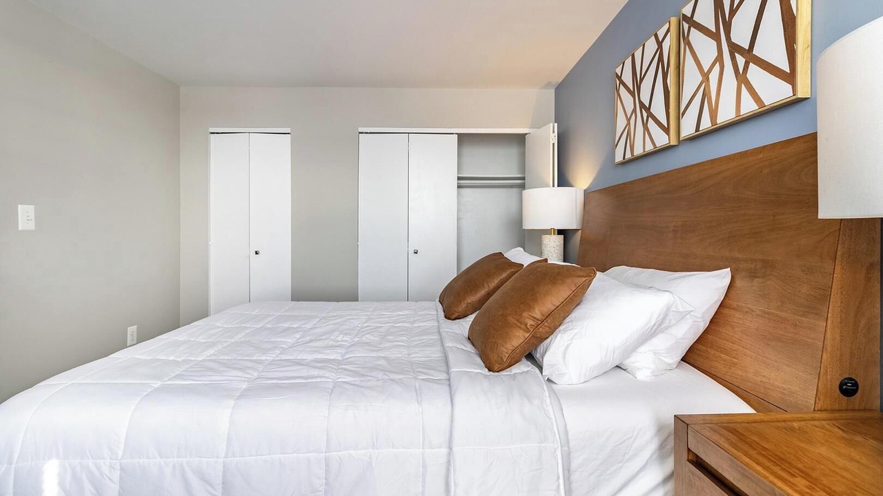 Photo of Bedroom in Downtown