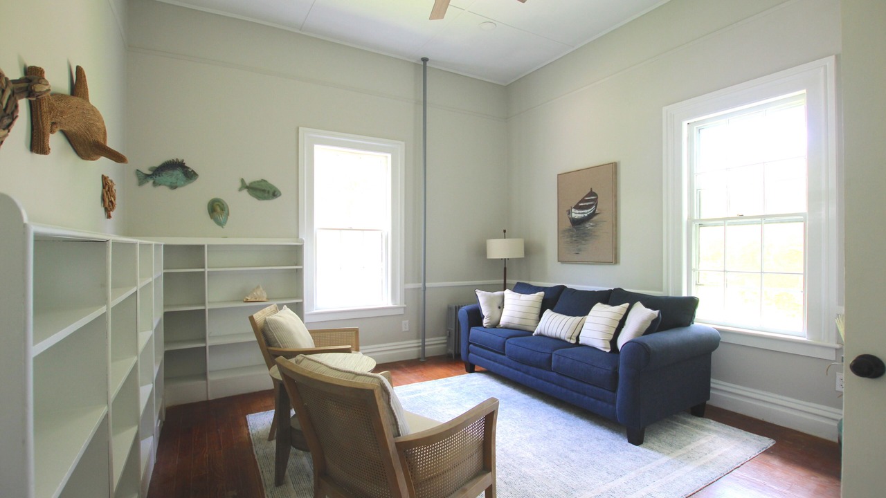 Photo of Livingroom in Kingston