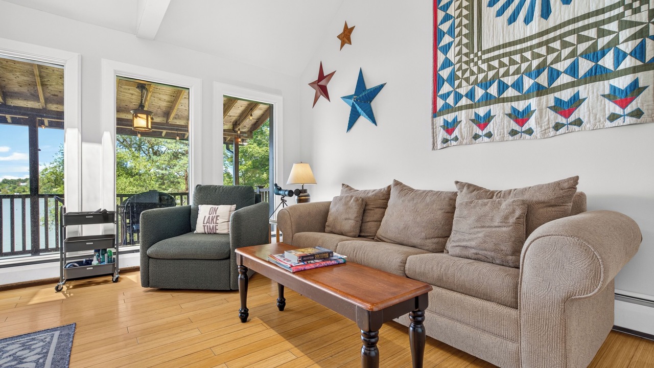 Photo of Livingroom in Bridport