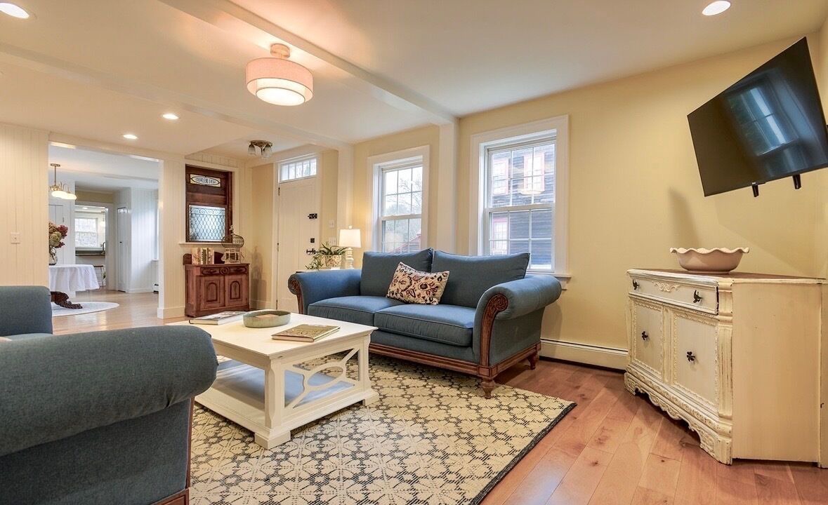 Photo of Livingroom in Stonington