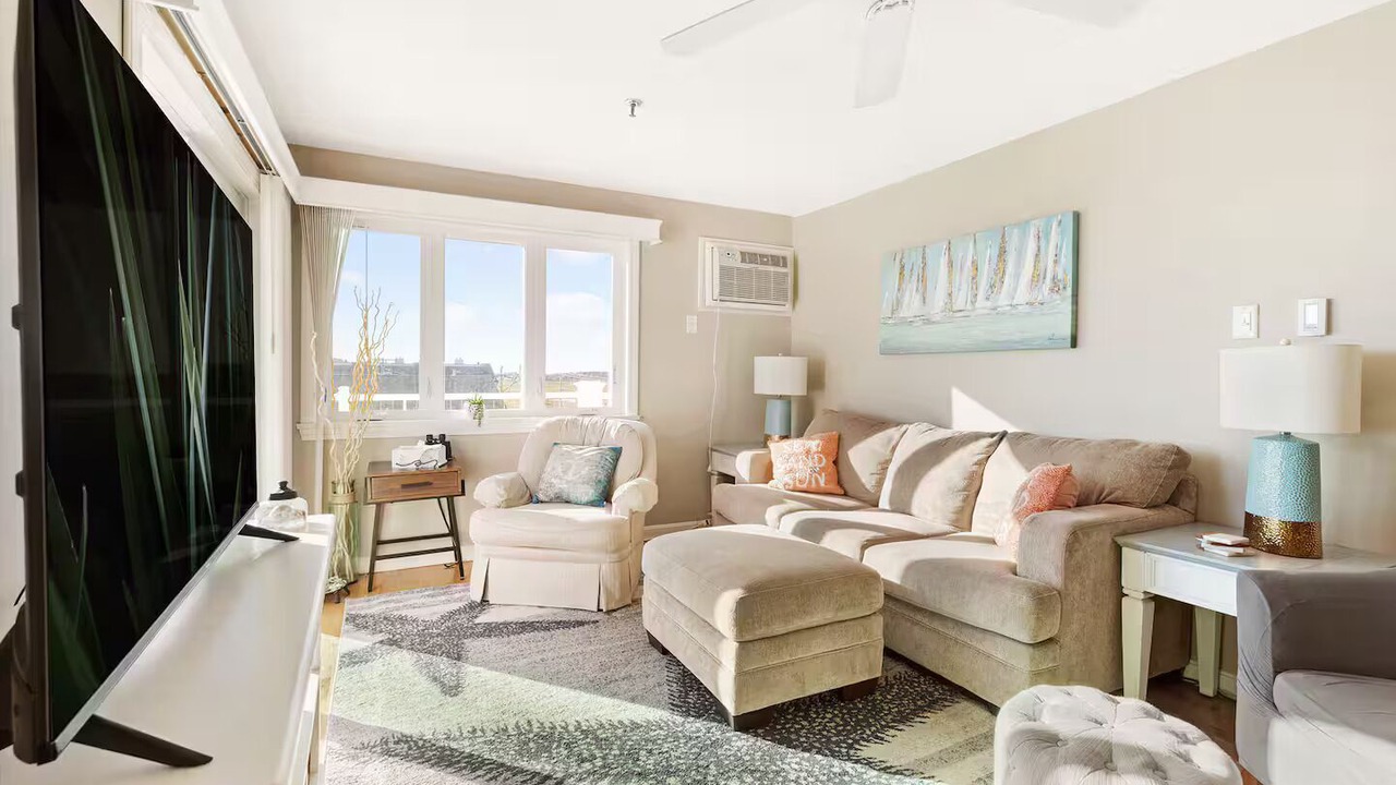 Photo of Livingroom in Hampton