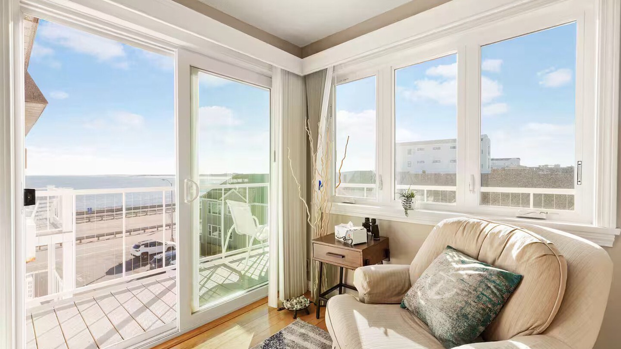 Photo of Livingroom in Hampton