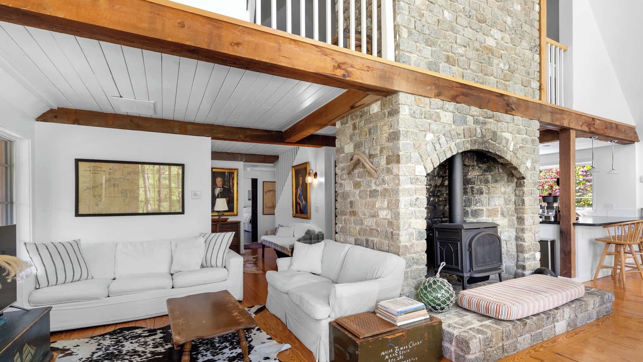 Photo of Livingroom in North Chatham