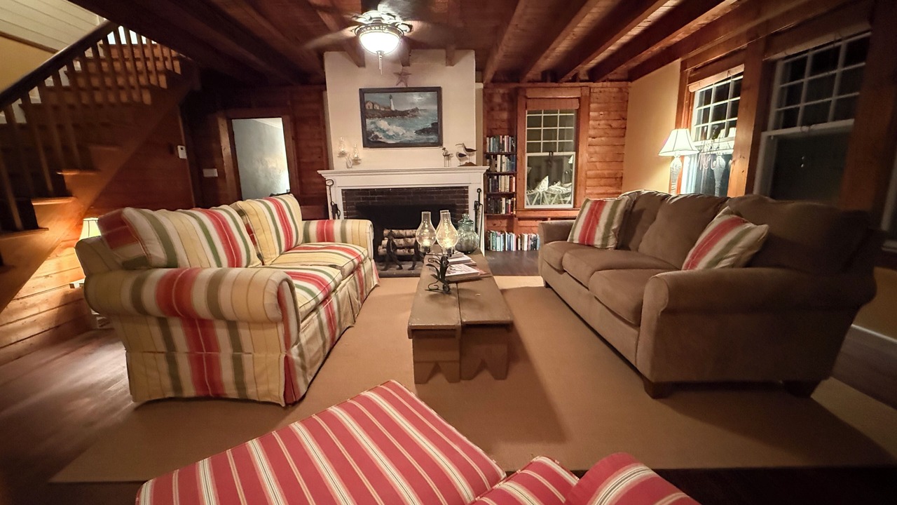 Photo of Livingroom in Owls Head