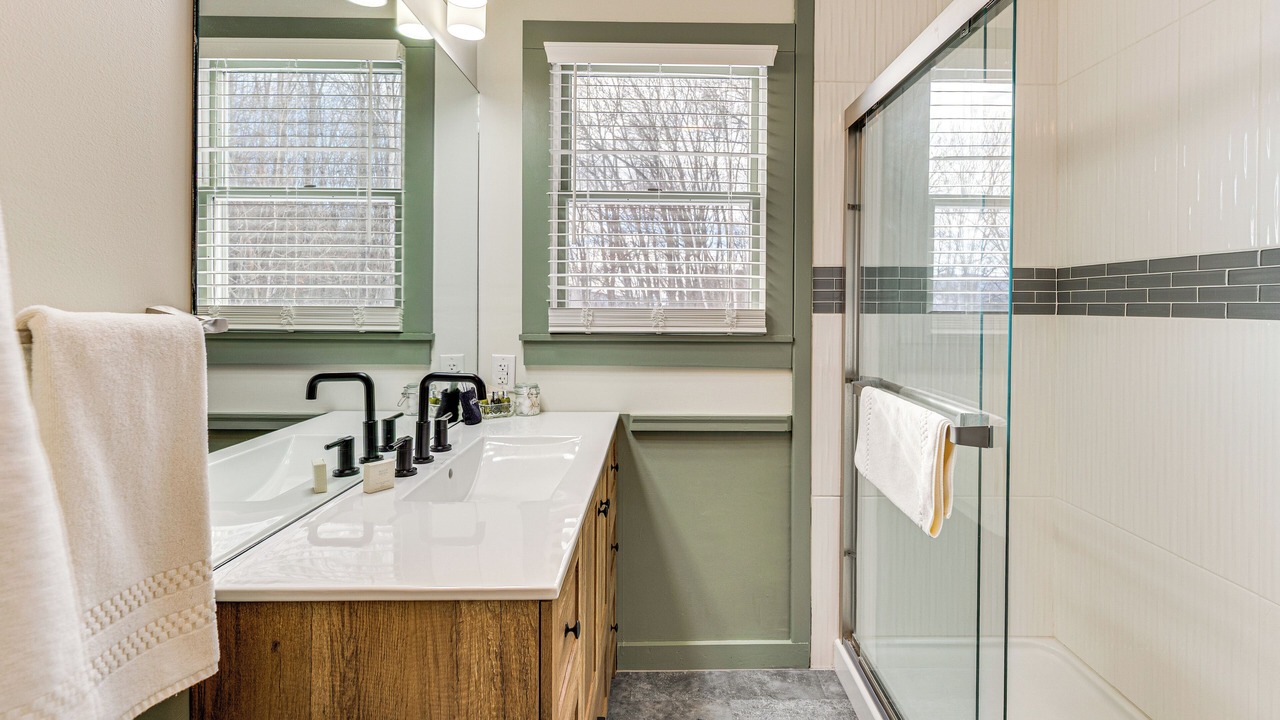 Photo of Bathroom in Lower Waterford