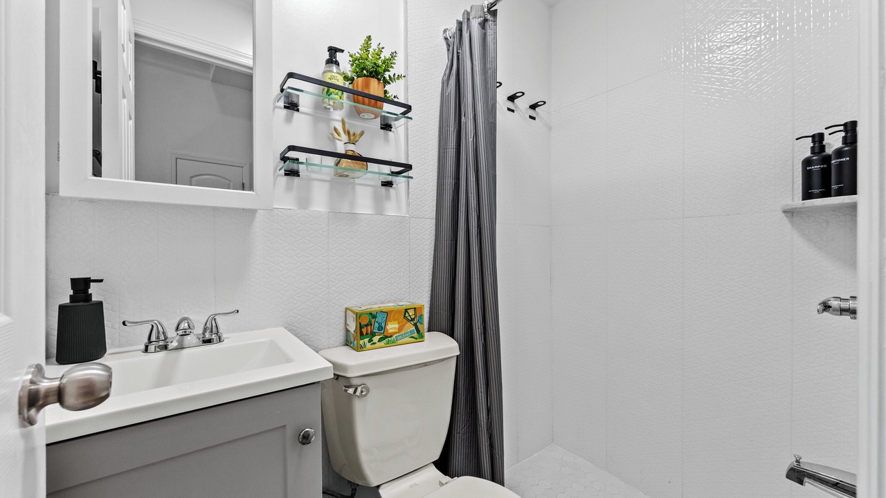 Photo of Bathroom in East Harlem