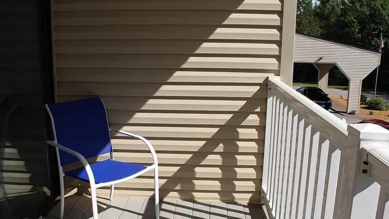 Photo of Patio Balcony in Weirs Beach
