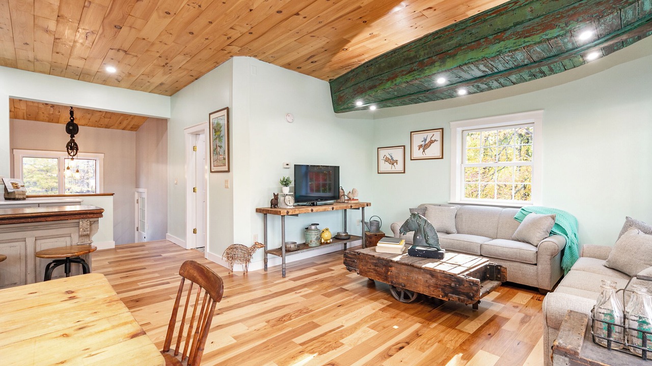 Photo of Livingroom in Gilford