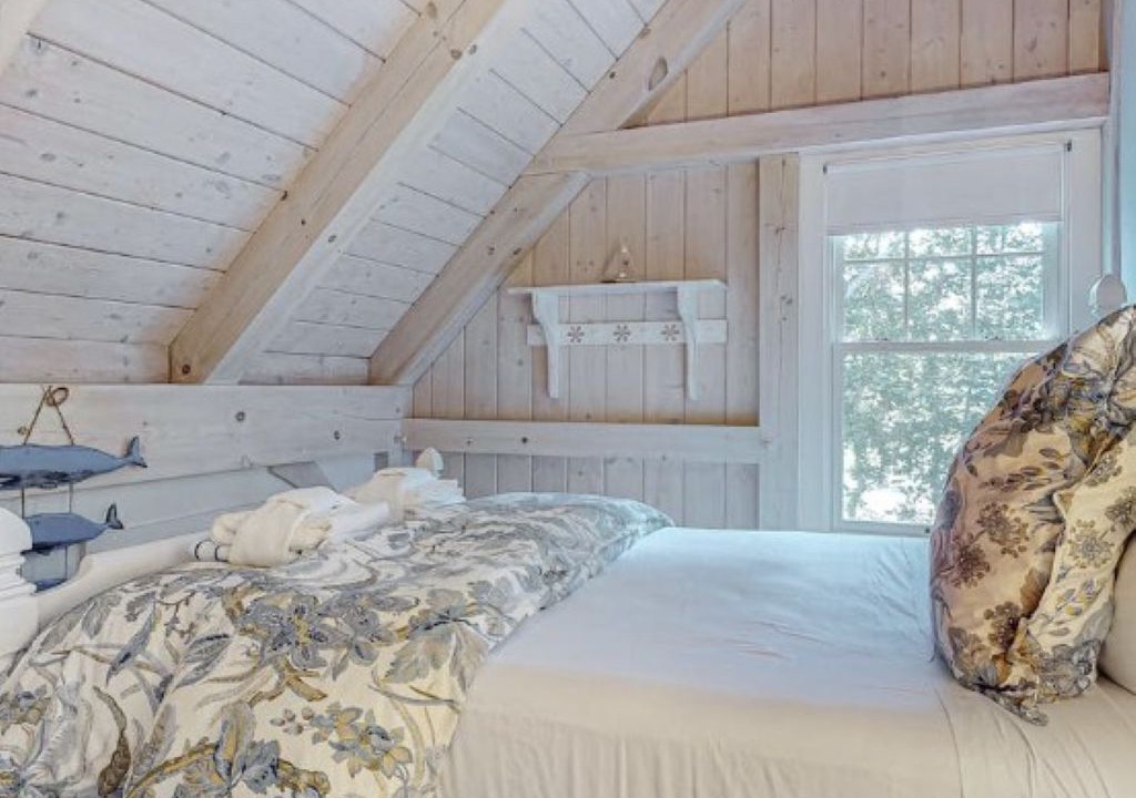 Photo of Bedroom in West Tisbury