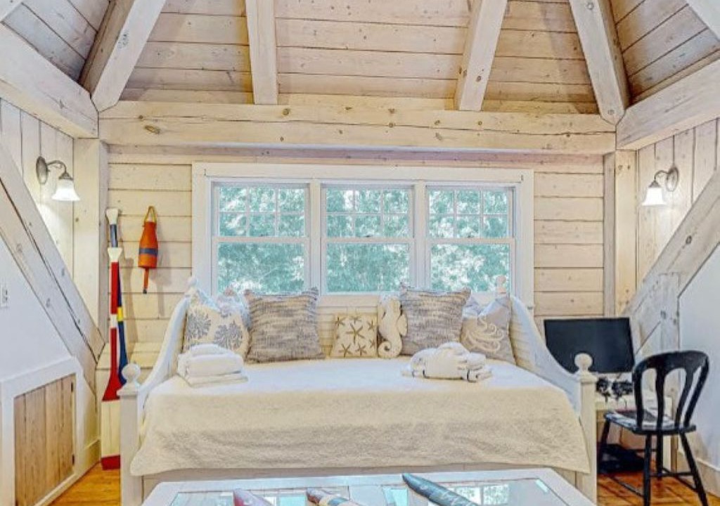 Photo of Bedroom in West Tisbury