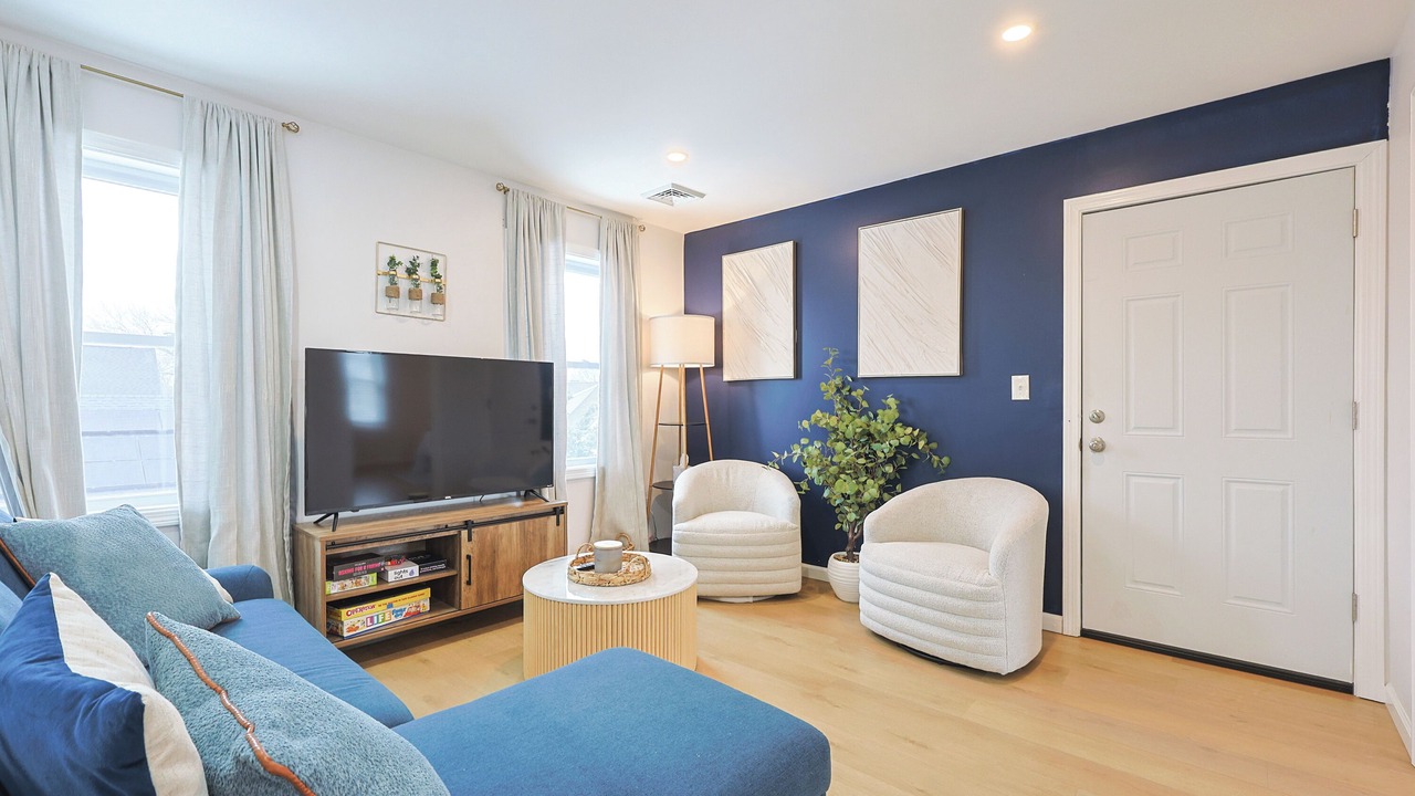 Photo of Livingroom in Providence