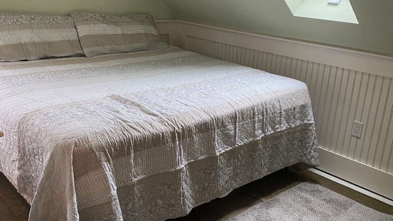 Photo of Bedroom in Vineyard Haven