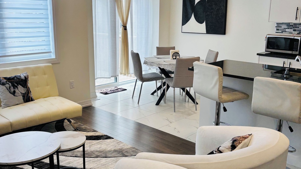 Photo of Livingroom in Thorold
