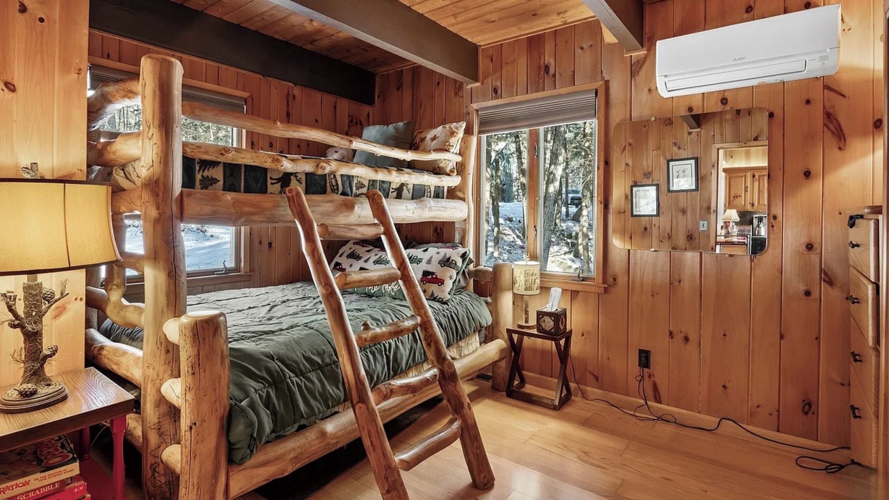 Photo of Bedroom in Bolton Landing
