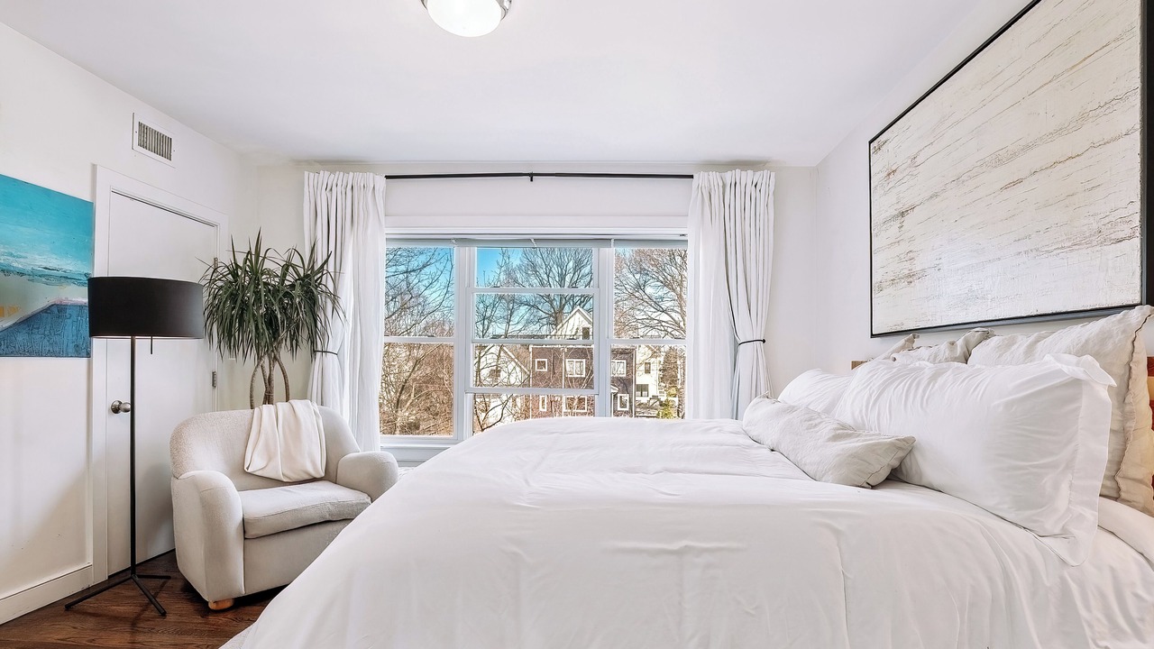 Photo of Bedroom in Somerville